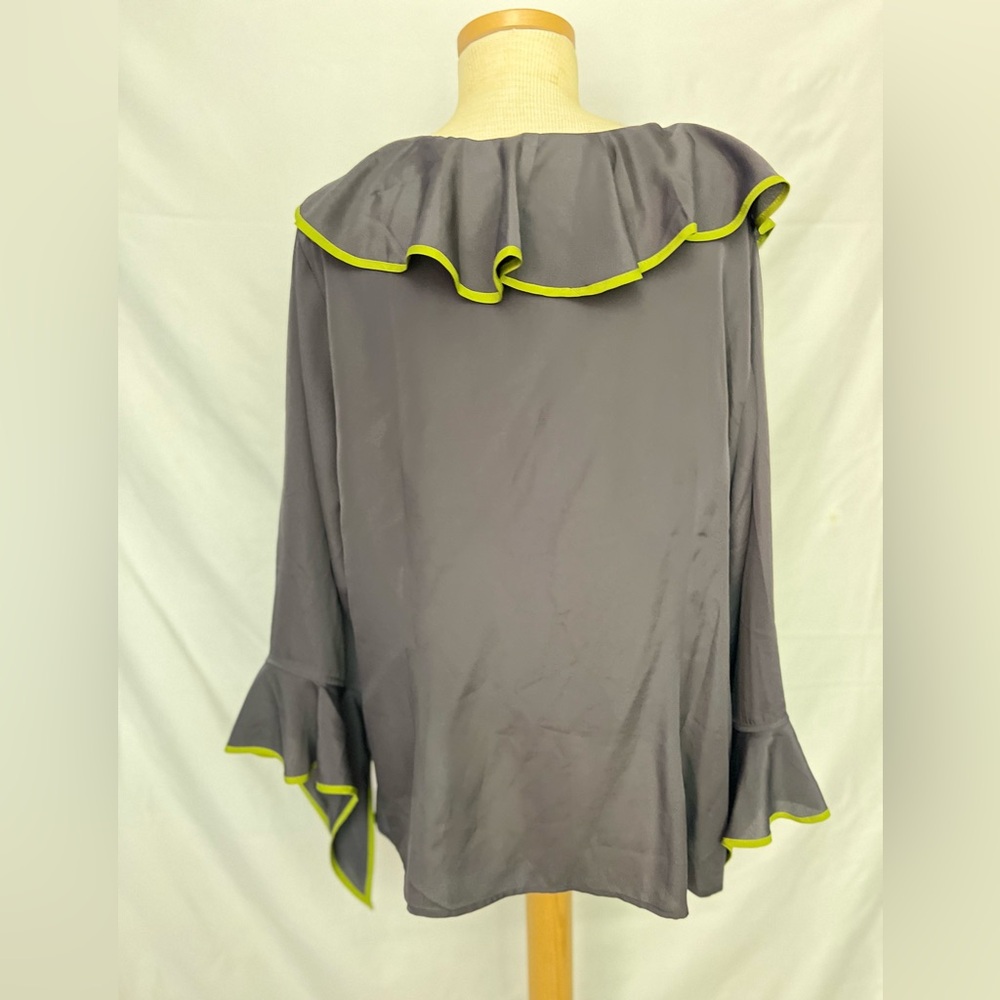 Twisted Gray Button-Front Ruffle Top with Lime Trim - Picture 3 of 7